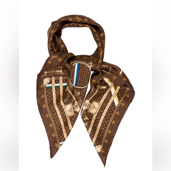 LOUIS VUITTON Monogram Trunks Square Silk Scarf - Picture 4 of 4
